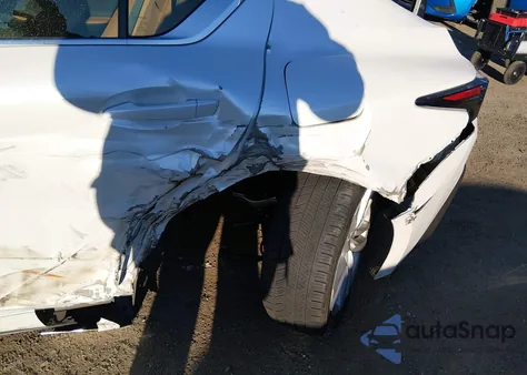 2021 Lexus Is 300 из США, поврежденный, VIN JTHCA1D27M5114130